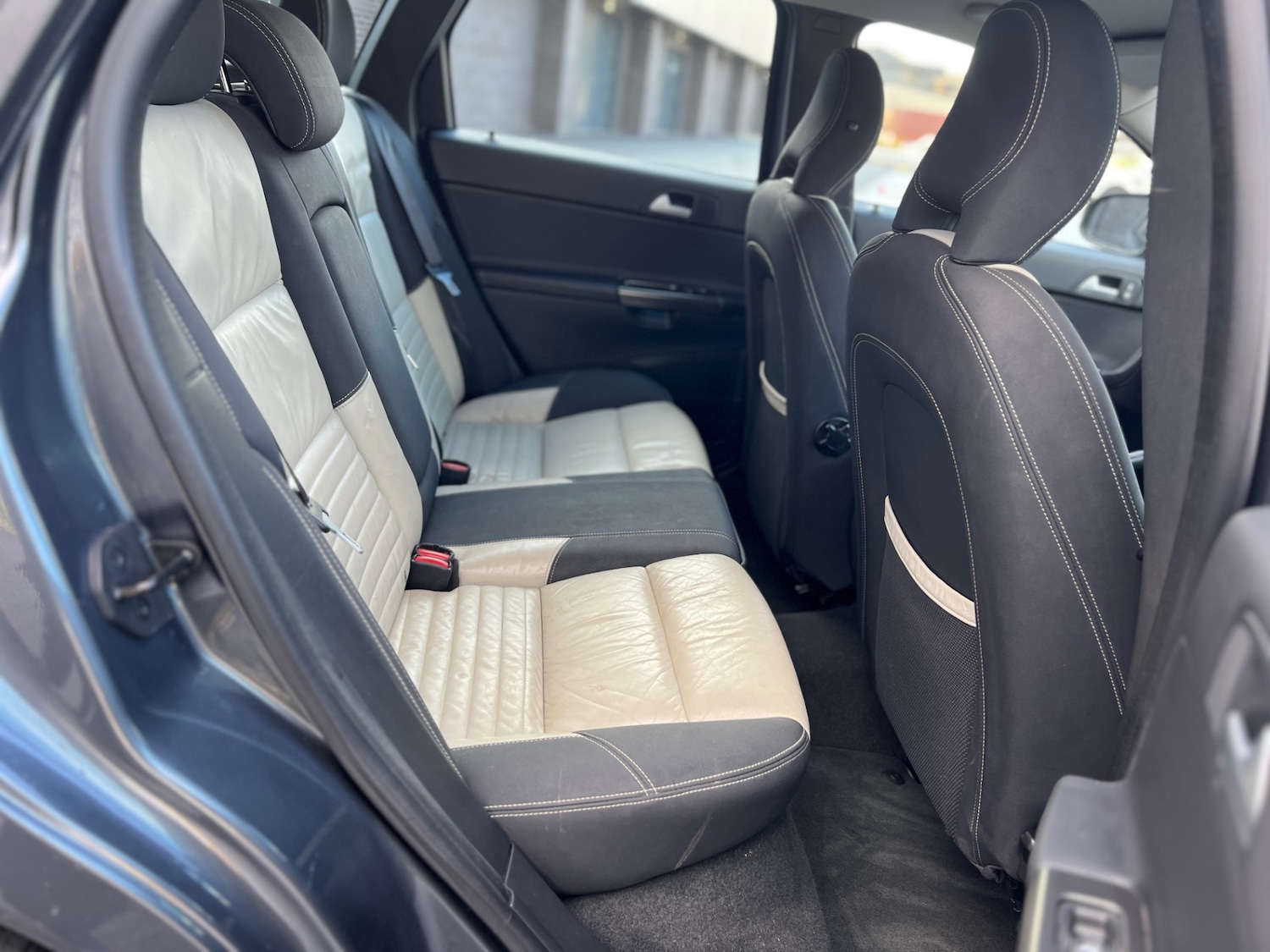 Used Volvo V50 2009 for sale - 77106448: Photo 11