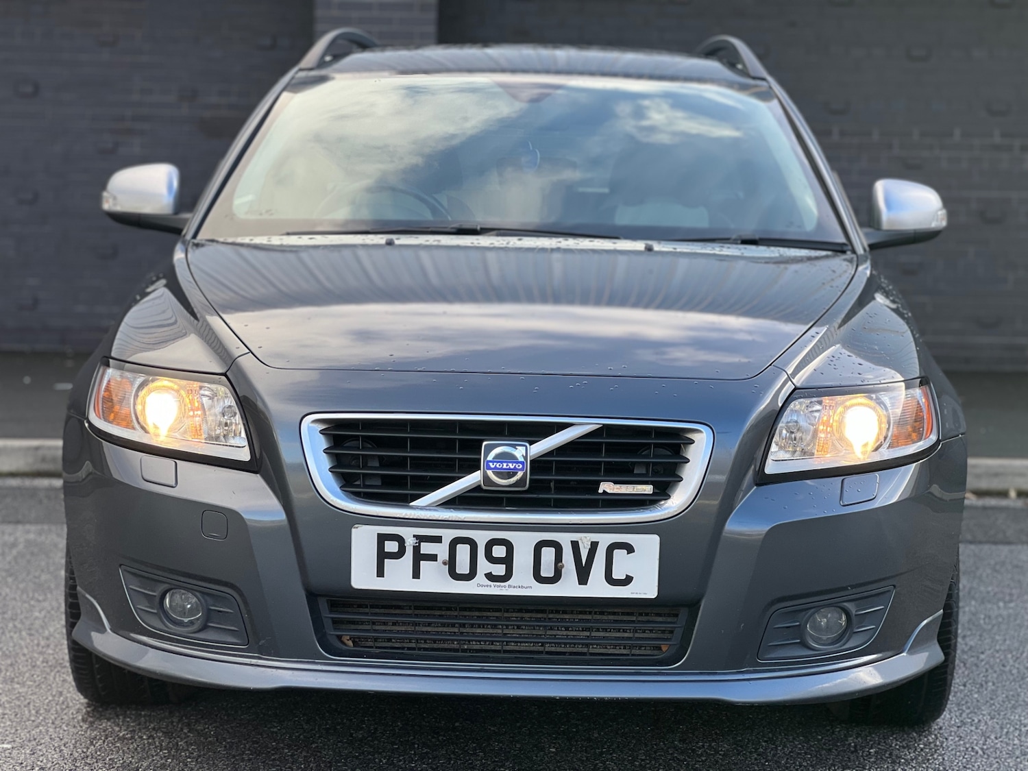 Used Volvo V50 2009 for sale - 77106448: Photo 2