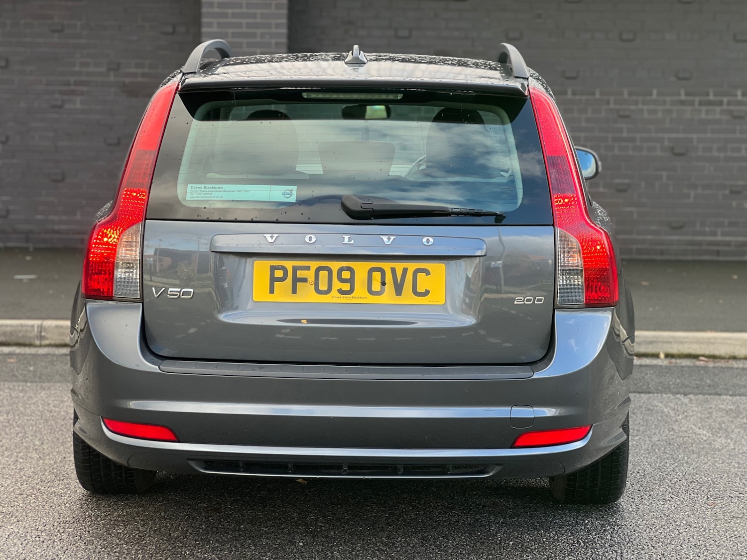 Used Volvo V50 2009 for sale - 77106448: Photo 5