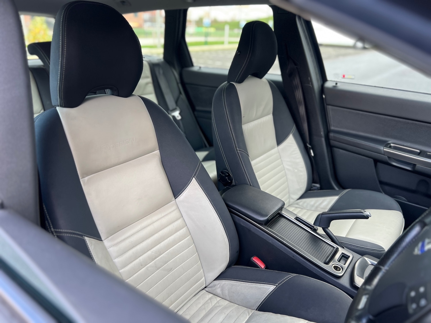 Used Volvo V50 2009 for sale - 77106448: Photo 9