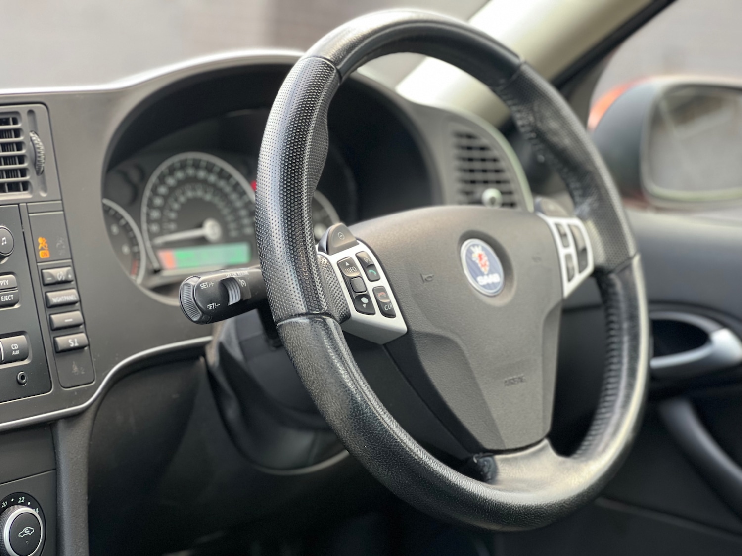 Used Saab 9-3 2010 for sale - 77106647: Photo 16