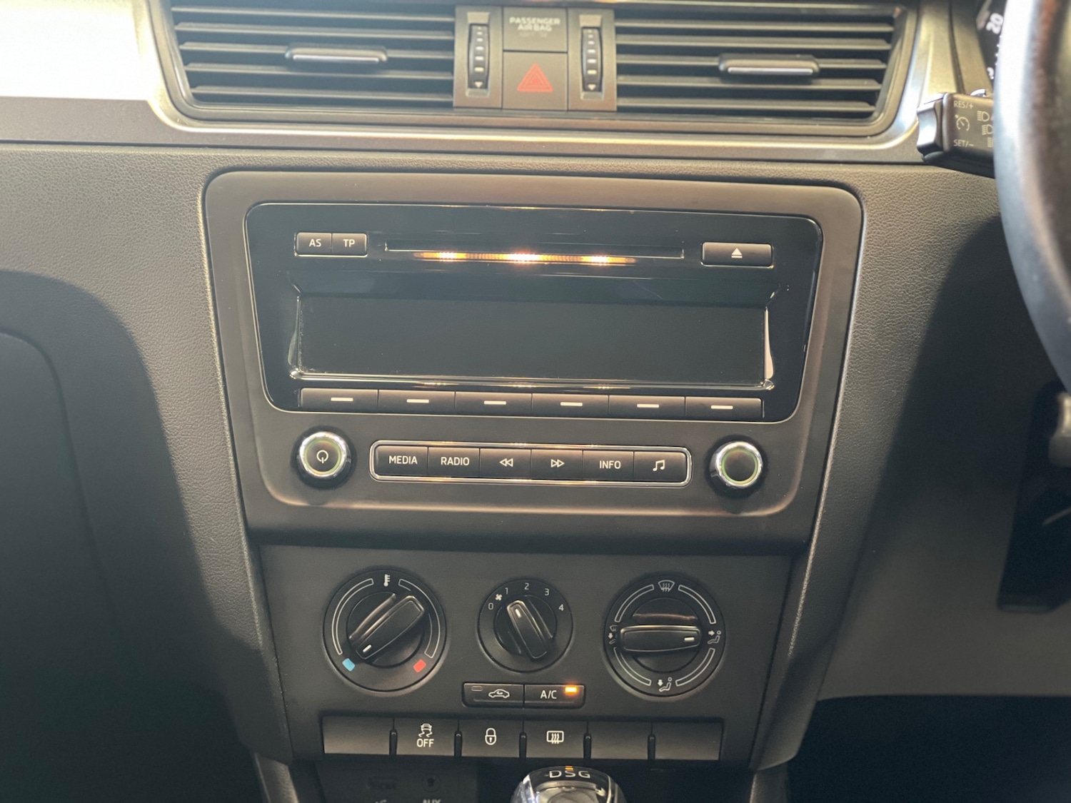 Used Skoda Rapid Spaceback 2014 for sale - 77106768: Photo 15