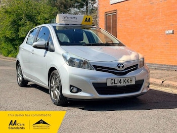 Used Toyota Yaris 2014 for sale - 78462368: Photo