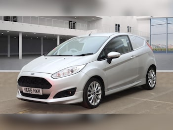 Used Ford Fiesta 2016 for sale - 78033835: Photo
