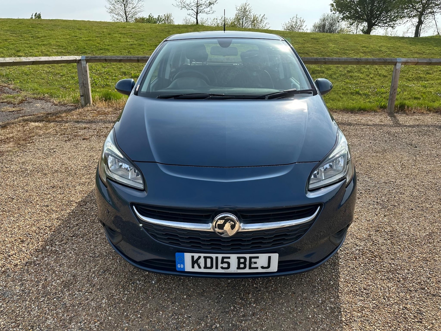 Used Vauxhall Corsa 2015 for sale - 76993657: Photo 2