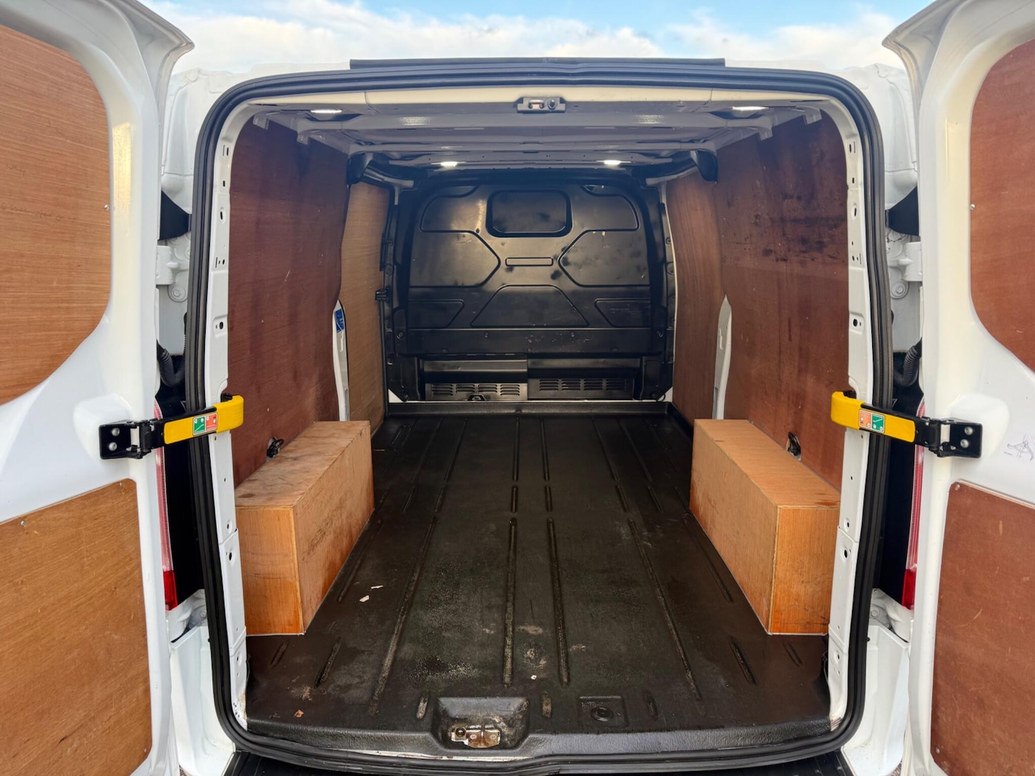 Used Ford Transit Custom 2021 for sale - 77291689: Photo 17