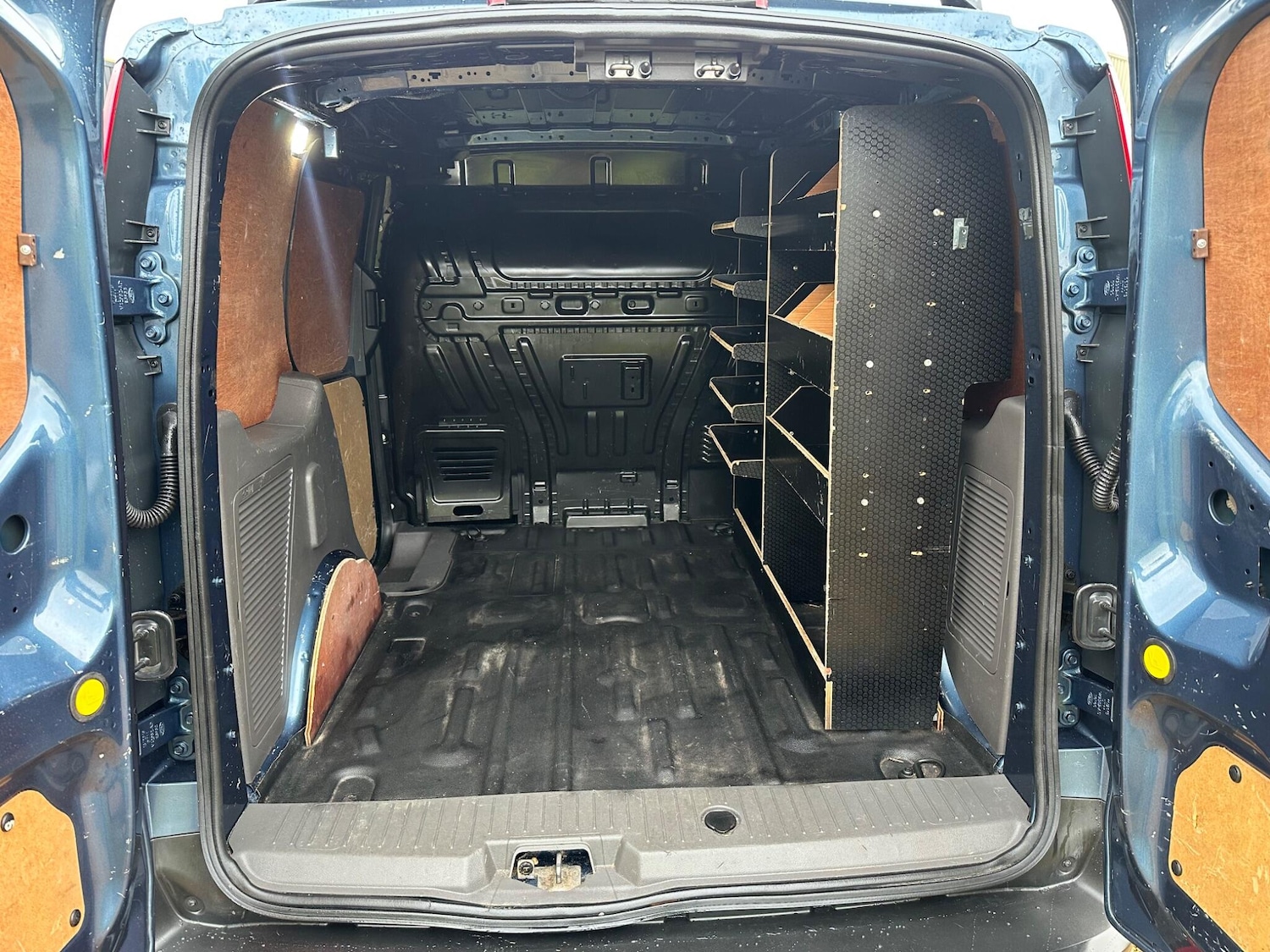 Used Ford Transit Connect 2020 for sale - 77440071: Photo 16