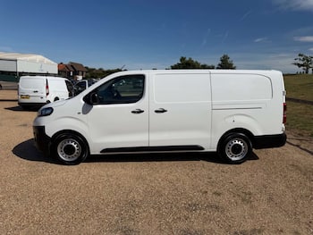 Used Vauxhall Vivaro 2021 for sale - 79651202: Photo