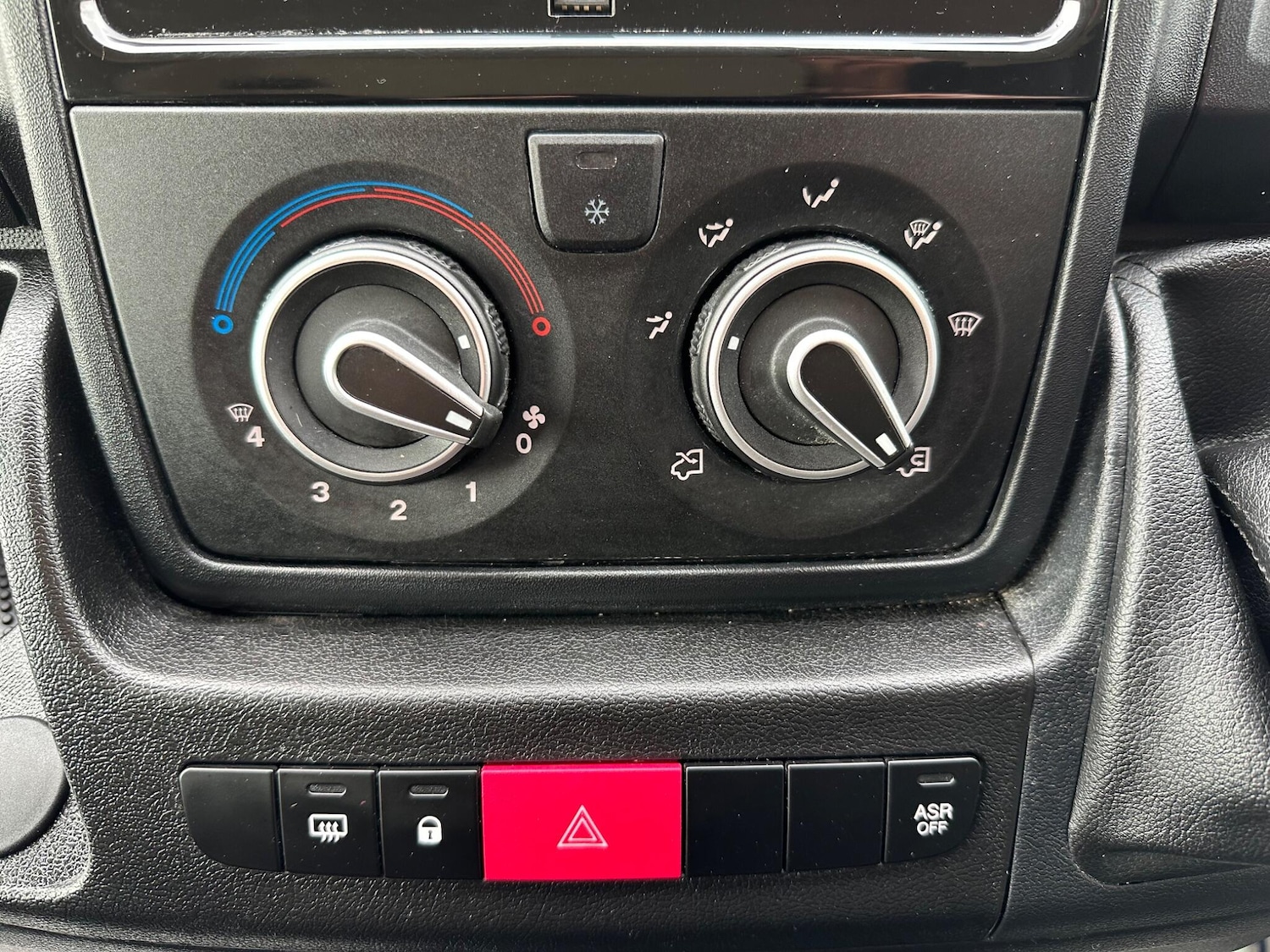 Used Vauxhall Movano 2023 for sale - 77892519: Photo 10