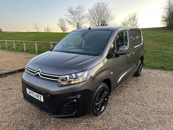 Used Citroen Berlingo 2020 for sale - 76997845: Photo