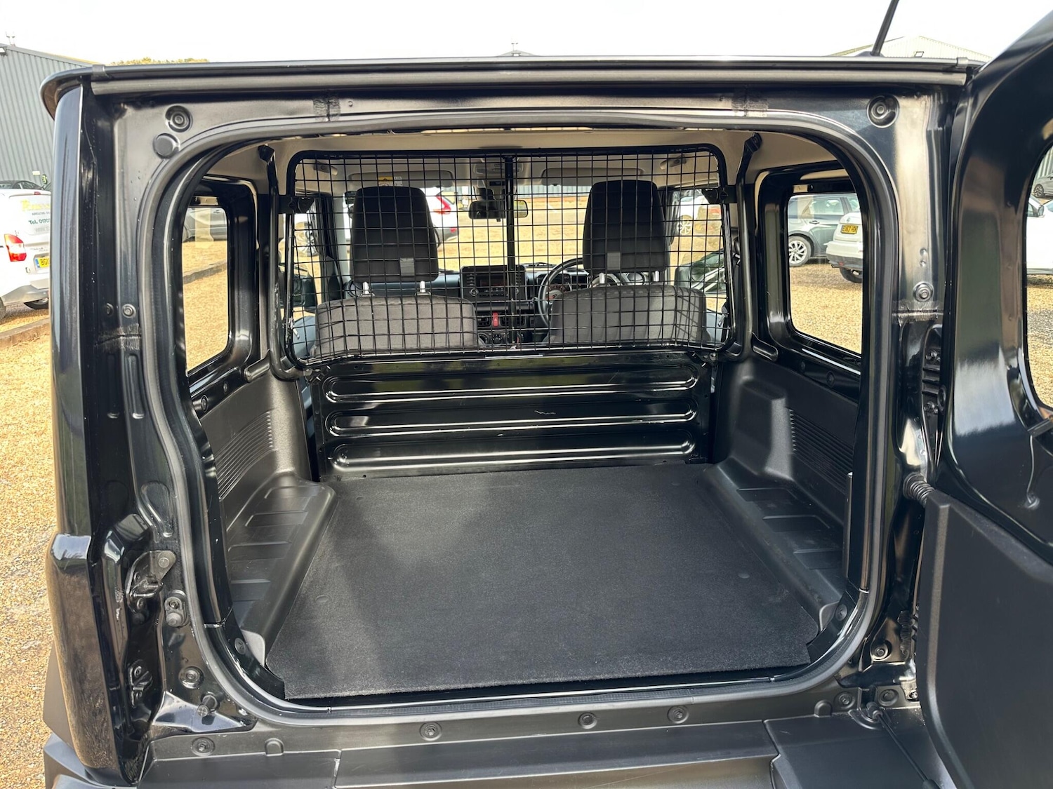 Used Suzuki Jimny 2023 for sale - 76995309: Photo 17