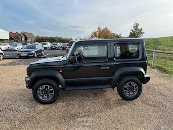 Used Suzuki Jimny 2023 for sale - 76995309: Photo