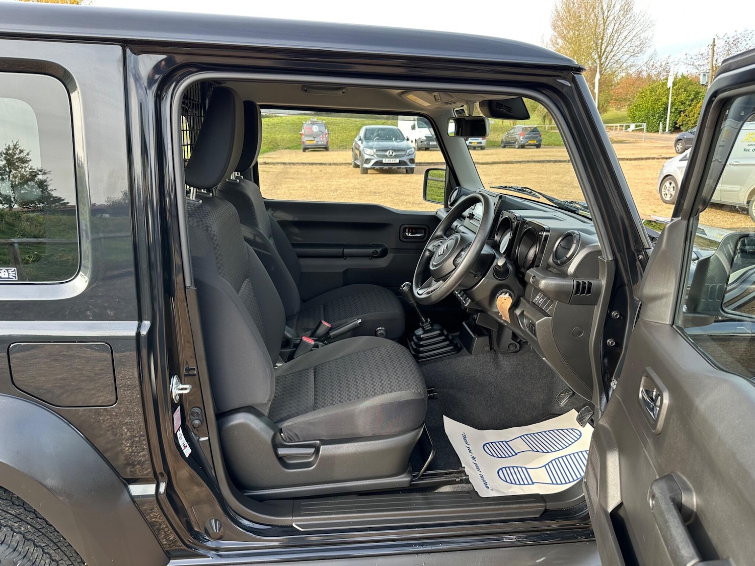 Used Suzuki Jimny 2023 for sale - 76995309: Photo 9