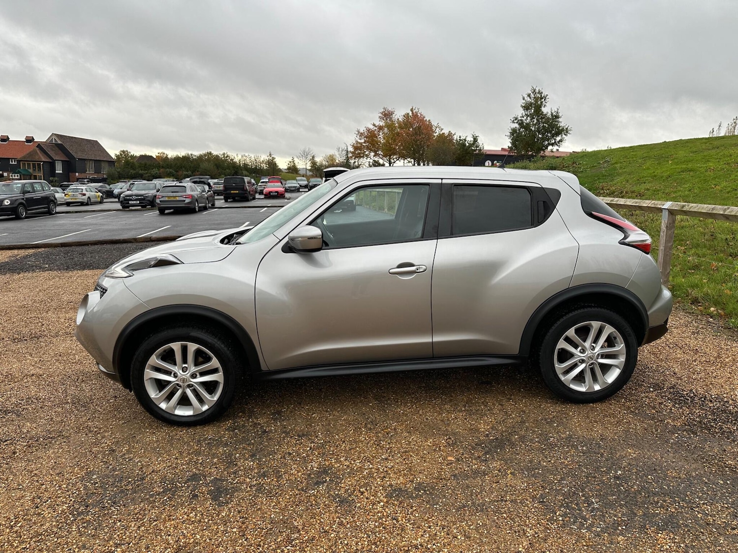 Used Nissan Juke 2017 for sale - 76389323: Photo 5