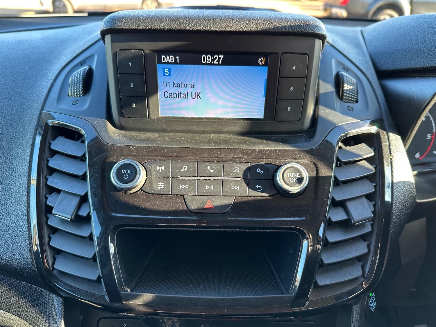 Used Ford Transit Connect 2018 for sale - 76485499: Photo 14