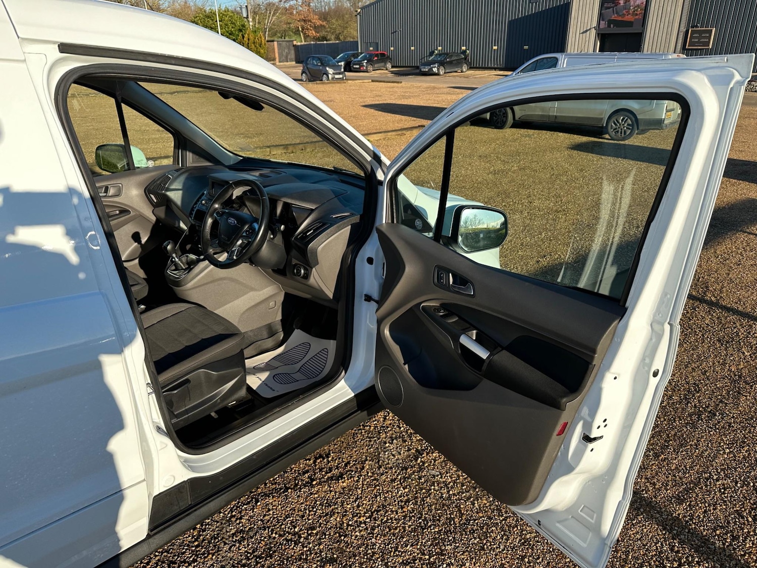 Used Ford Transit Connect 2018 for sale - 76485499: Photo 16