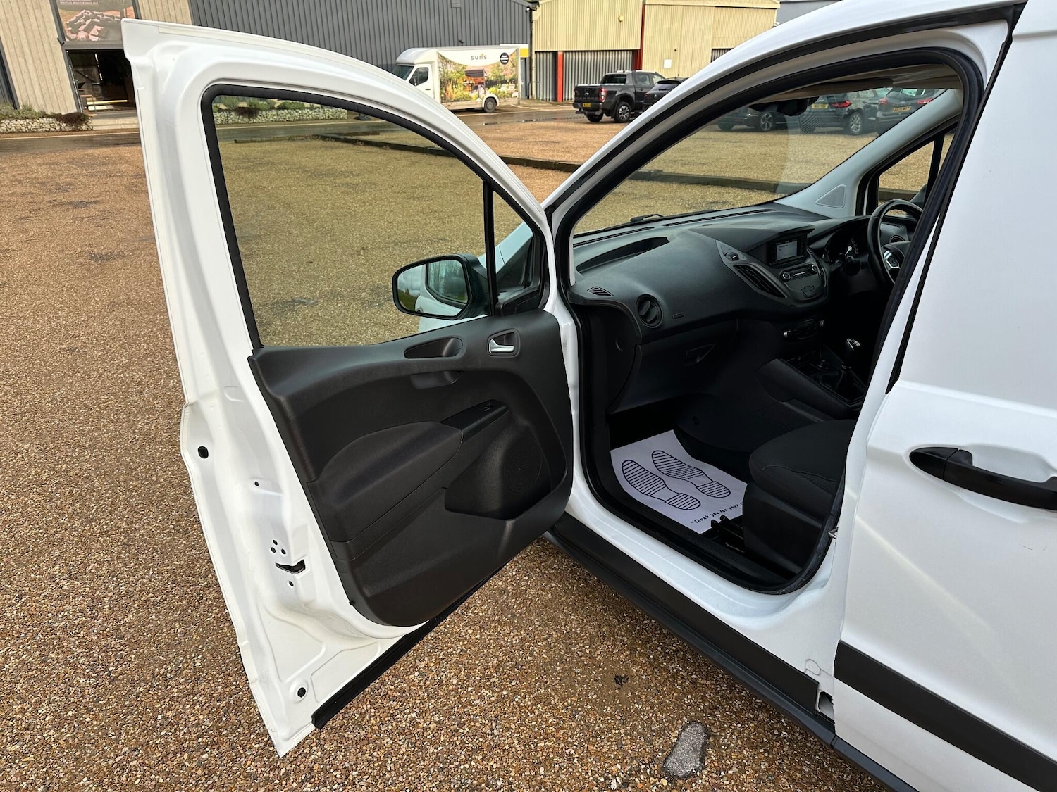 Used Ford Transit Courier 2018 for sale - 76633896: Photo 18