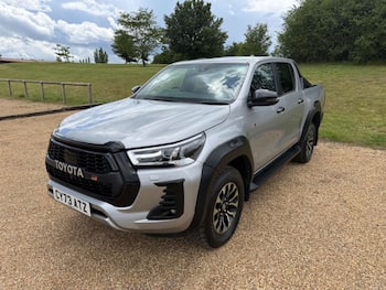Used Toyota Hilux 2024 for sale - 79651164: Photo
