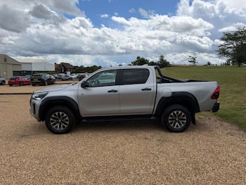 Used Toyota Hilux 2024 for sale - 79651164: Photo