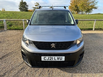 Used Peugeot Partner 2021 for sale - 76997509: Photo