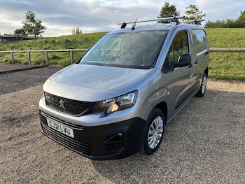 Used Peugeot Partner 2021 for sale - 76997509: Photo