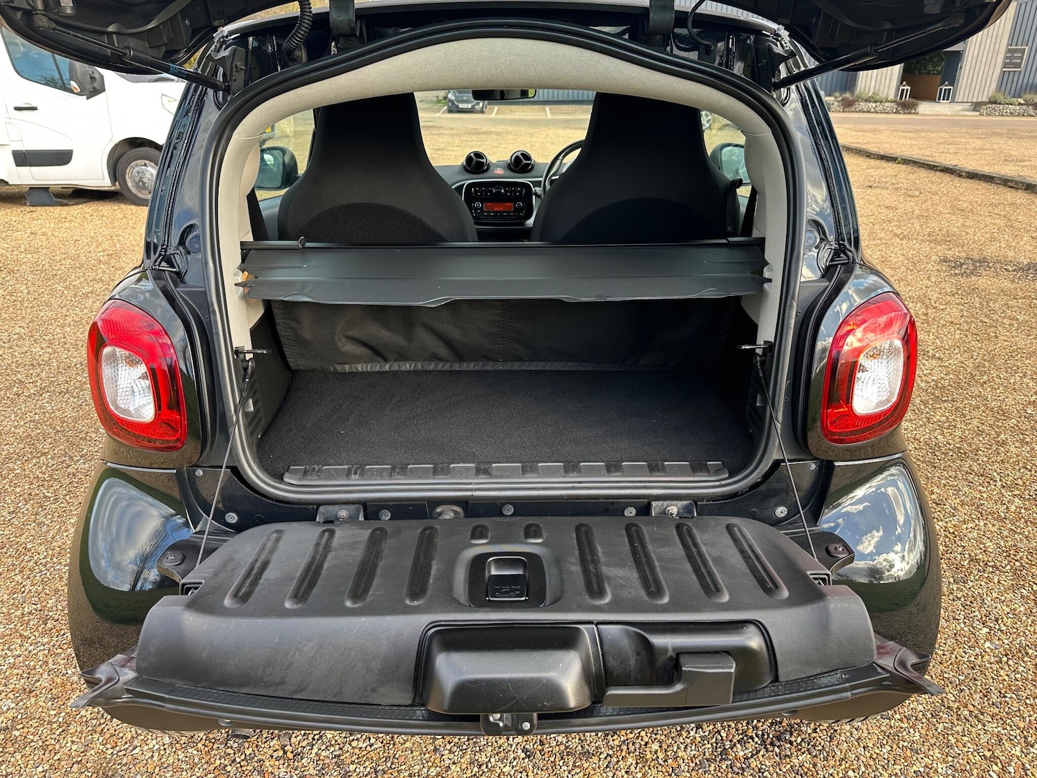 Used smart fortwo 2017 for sale - 76976551: Photo 15