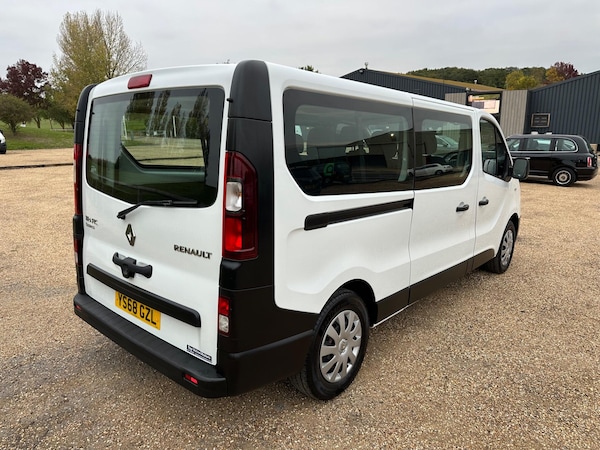 Used Renault Trafic 2018 for sale - 76094240: Photo 8
