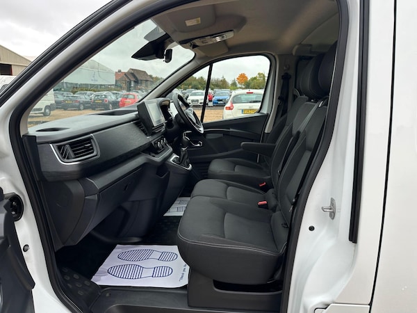 Used Renault Trafic 2023 for sale - 76152144: Photo 13