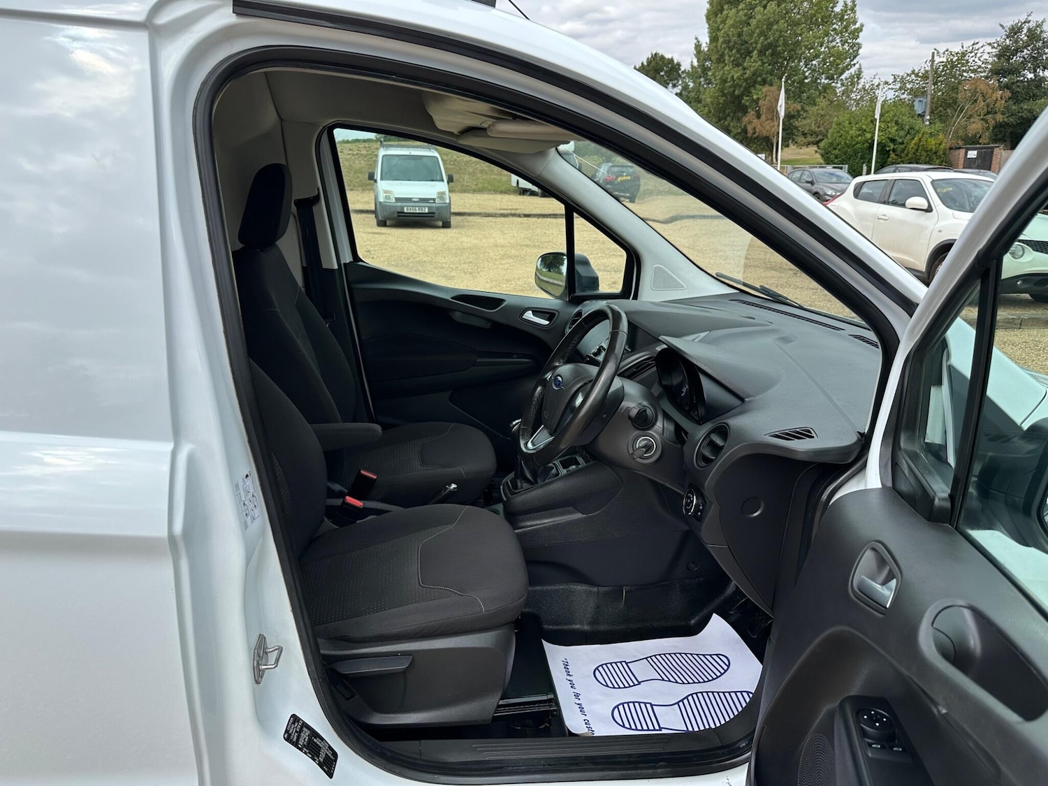 Used Ford Transit Courier 2019 for sale - 76988665: Photo 10