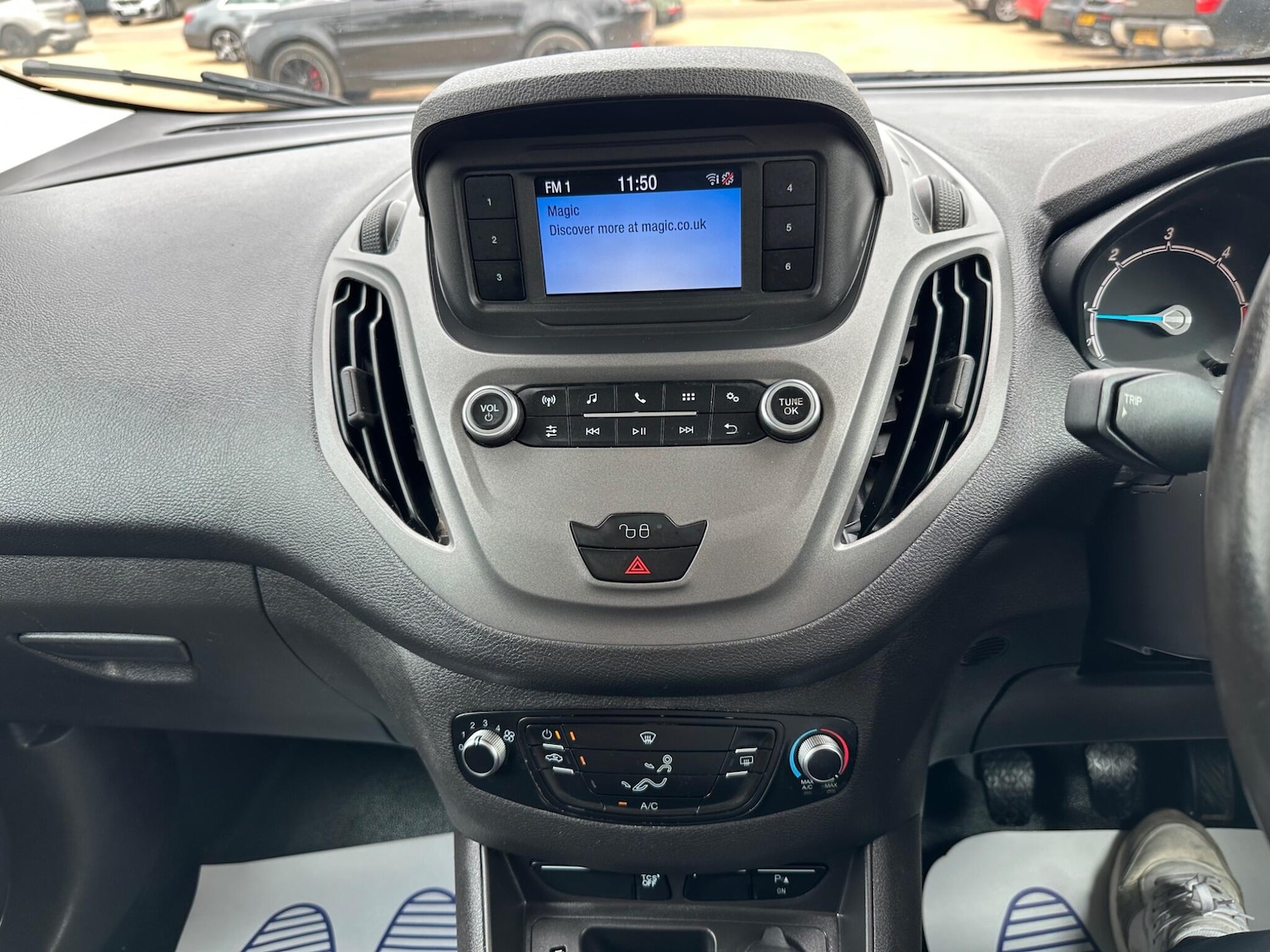 Used Ford Transit Courier 2019 for sale - 76988665: Photo 14