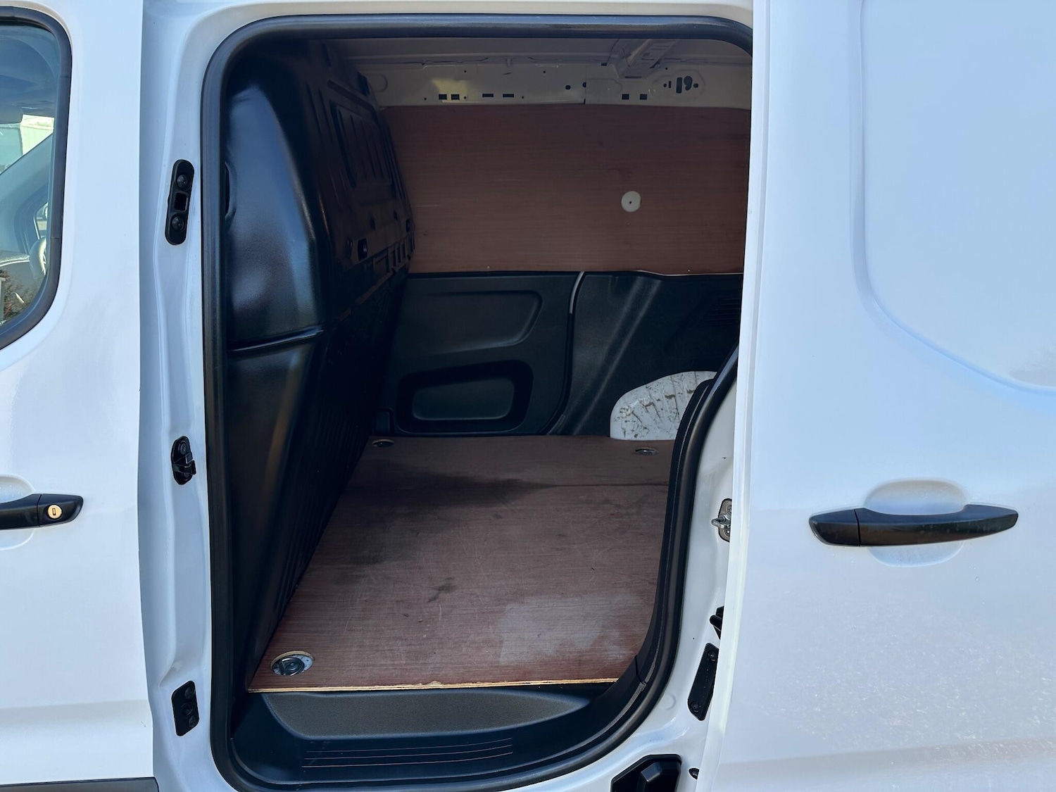 Used Vauxhall Combo 2019 for sale - 77163521: Photo 32