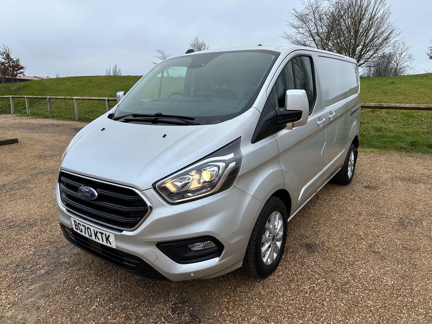 Used Ford Transit Custom 2020 for sale - 77510131: Photo 3