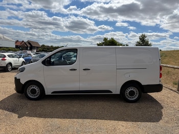 Used Vauxhall Vivaro 2024 for sale - 79296047: Photo
