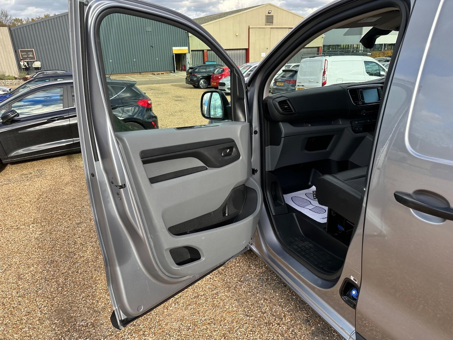 Used Peugeot Expert 2021 for sale - 76159222: Photo 16