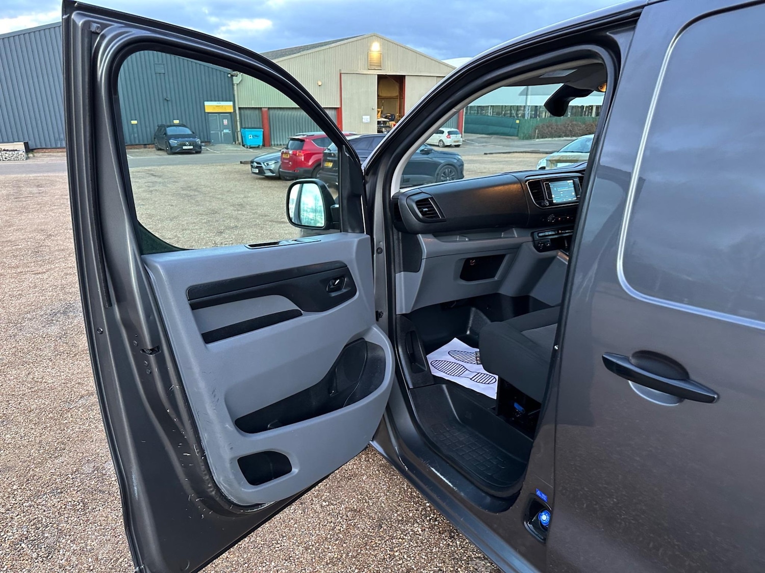 Used Peugeot Expert 2022 for sale - 76484688: Photo 17