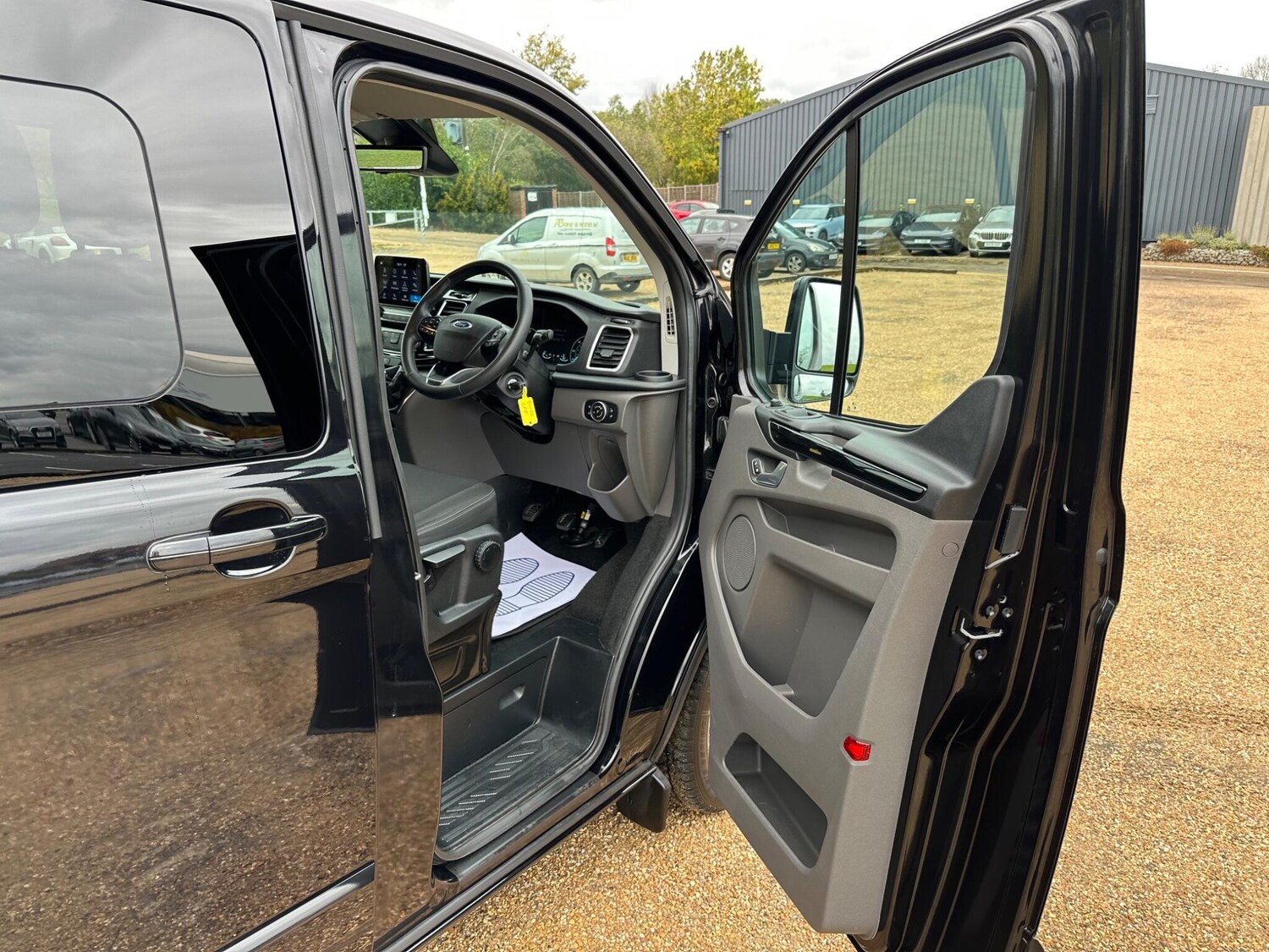 Used Ford Transit Custom 2023 for sale - 76326936: Photo 20