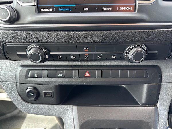 Used Peugeot Expert 2022 for sale - 75094070: Photo 11