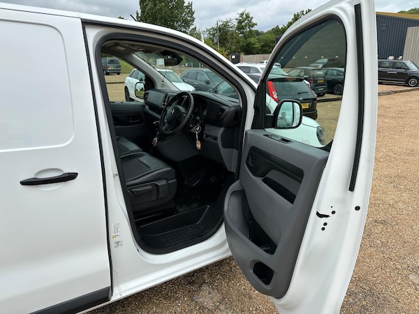 Used Citroen Dispatch 2020 for sale - 74454107: Photo 17