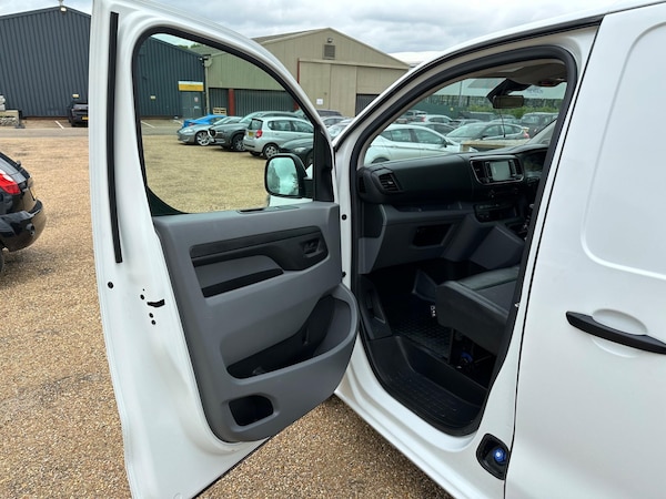 Used Citroen Dispatch 2020 for sale - 74454107: Photo 19