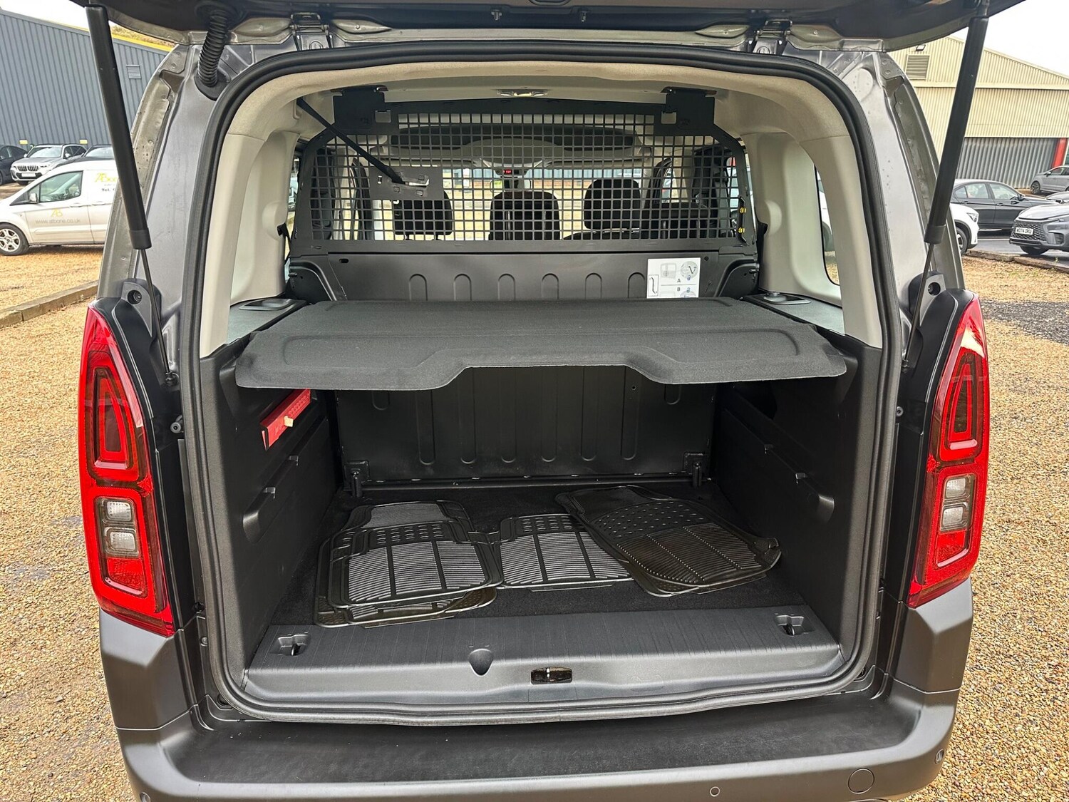 Used Citroen Berlingo 2023 for sale - 76371448: Photo 17