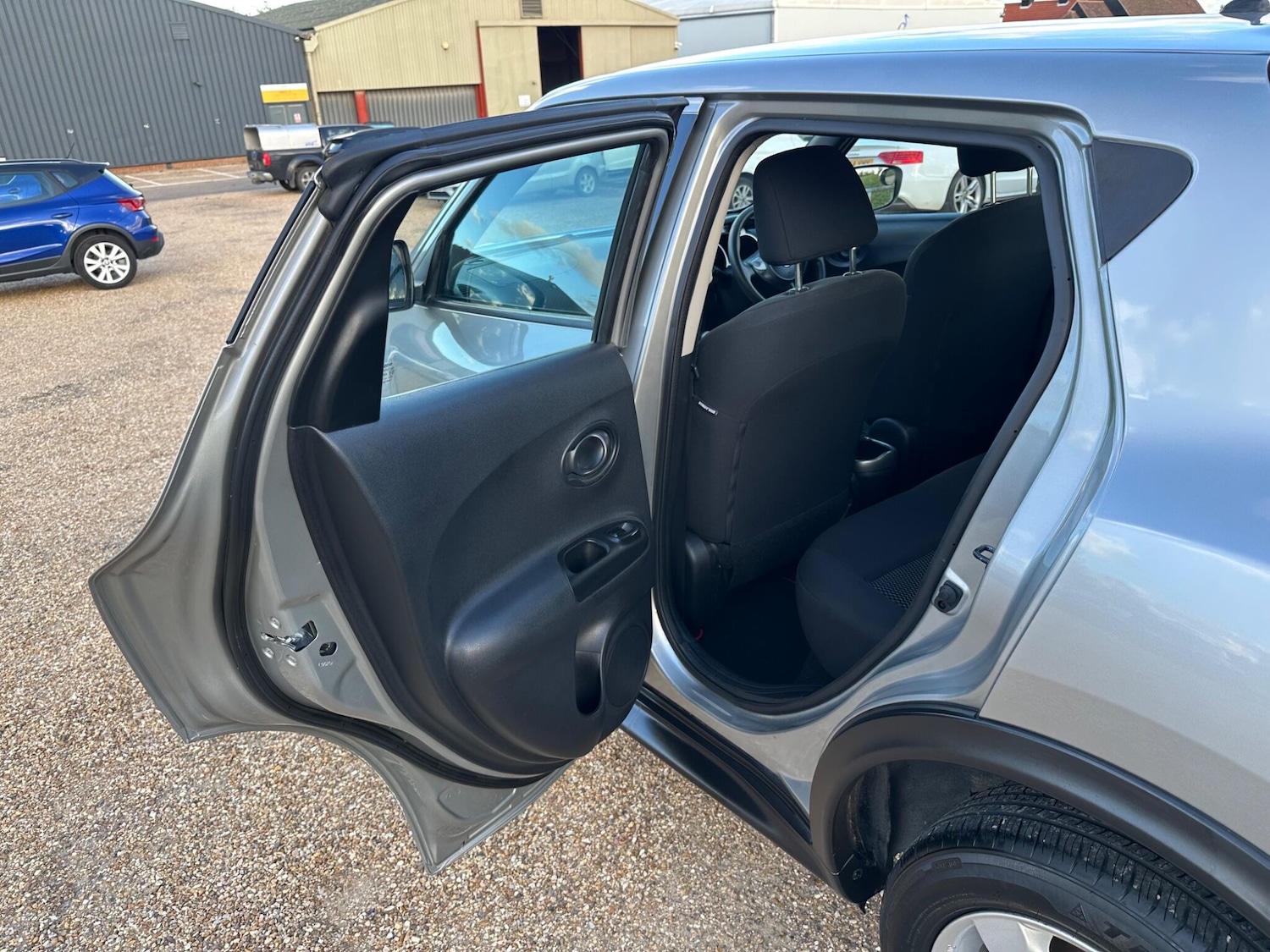 Used Nissan Juke 2015 for sale - 76360951: Photo 15