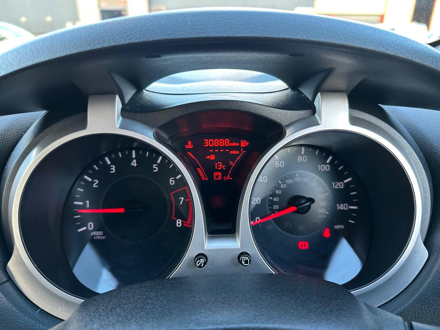 Used Nissan Juke 2015 for sale - 76360951: Photo 19