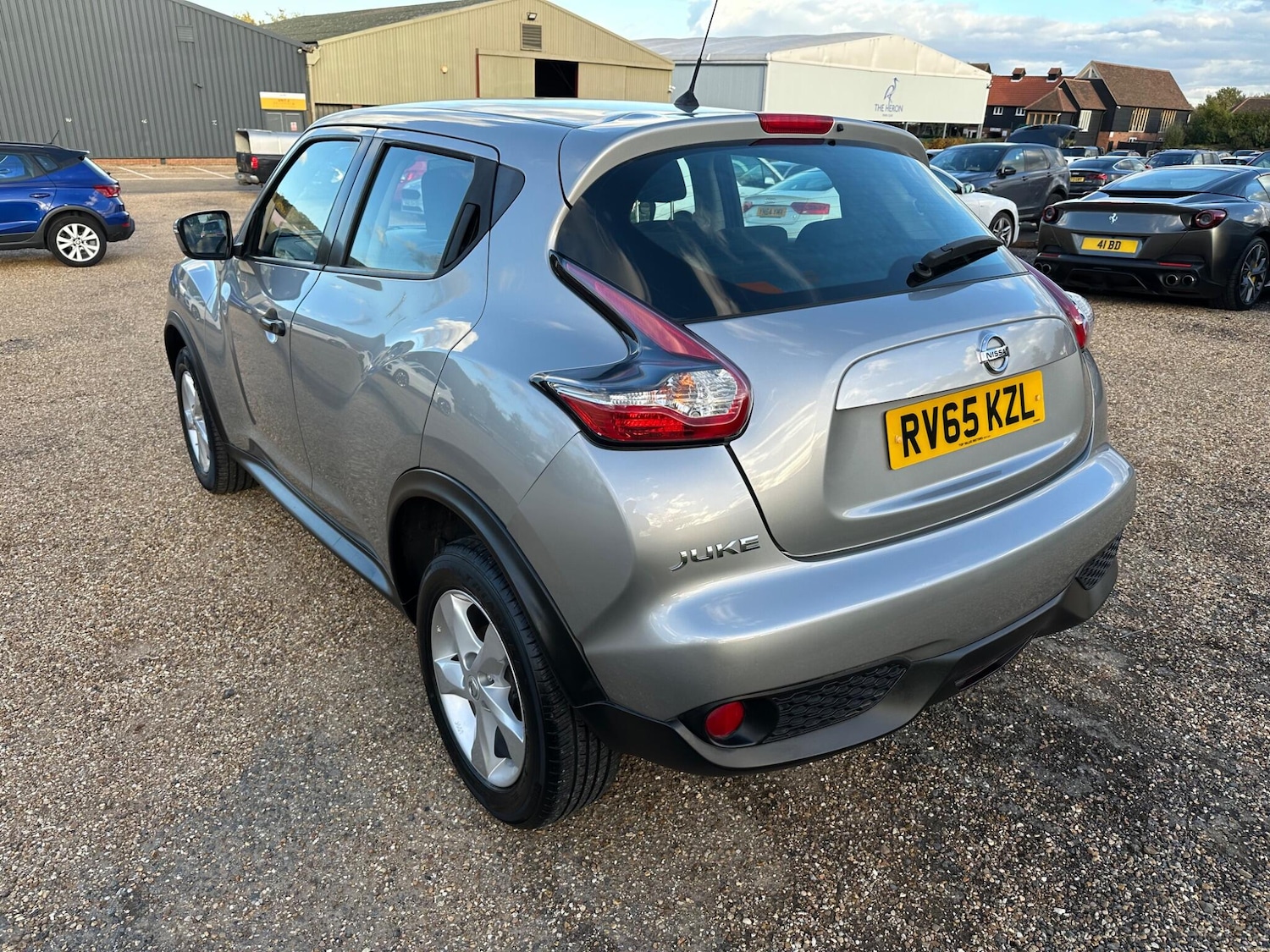 Used Nissan Juke 2015 for sale - 76360951: Photo 4