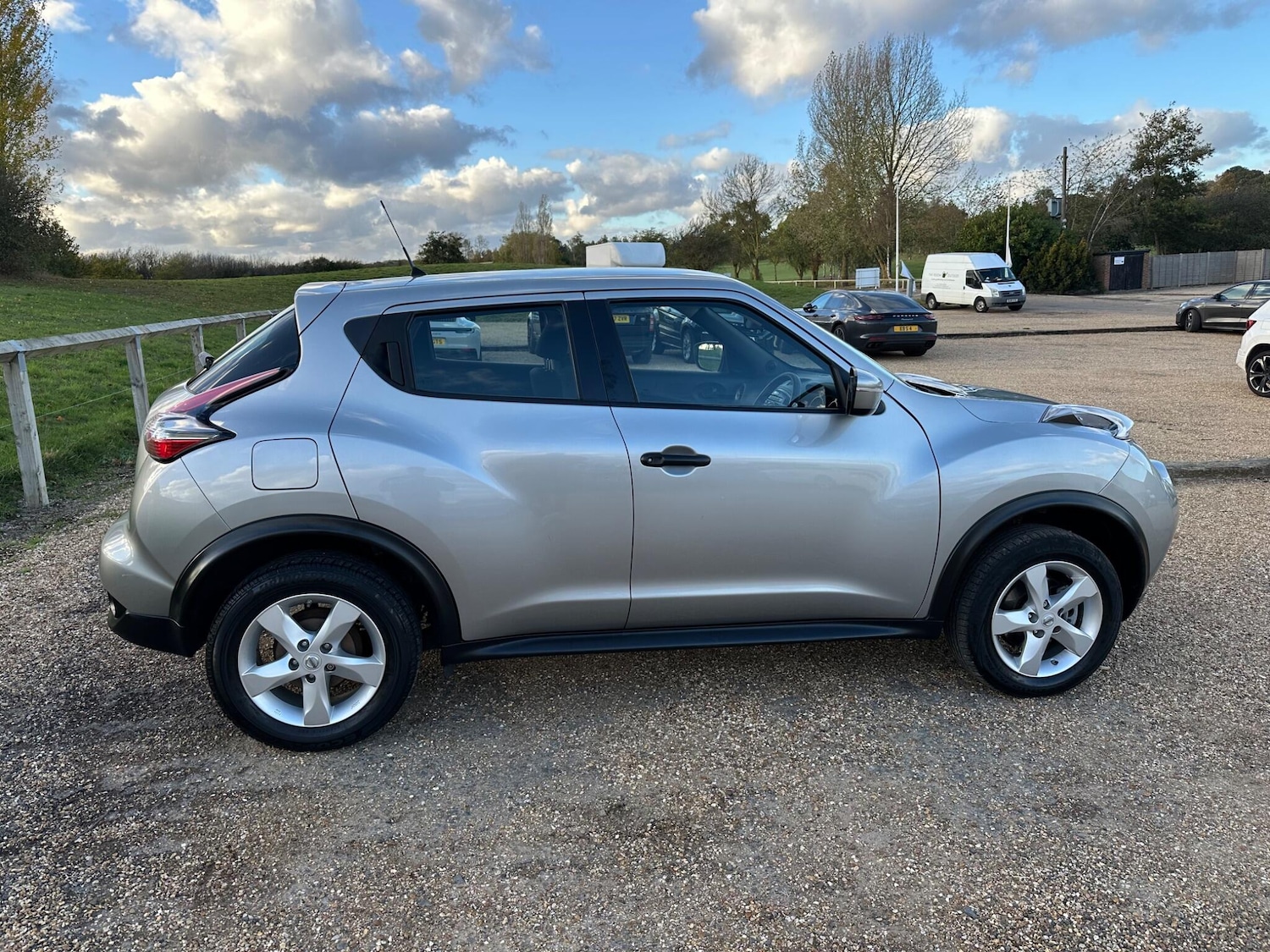 Used Nissan Juke 2015 for sale - 76360951: Photo 7