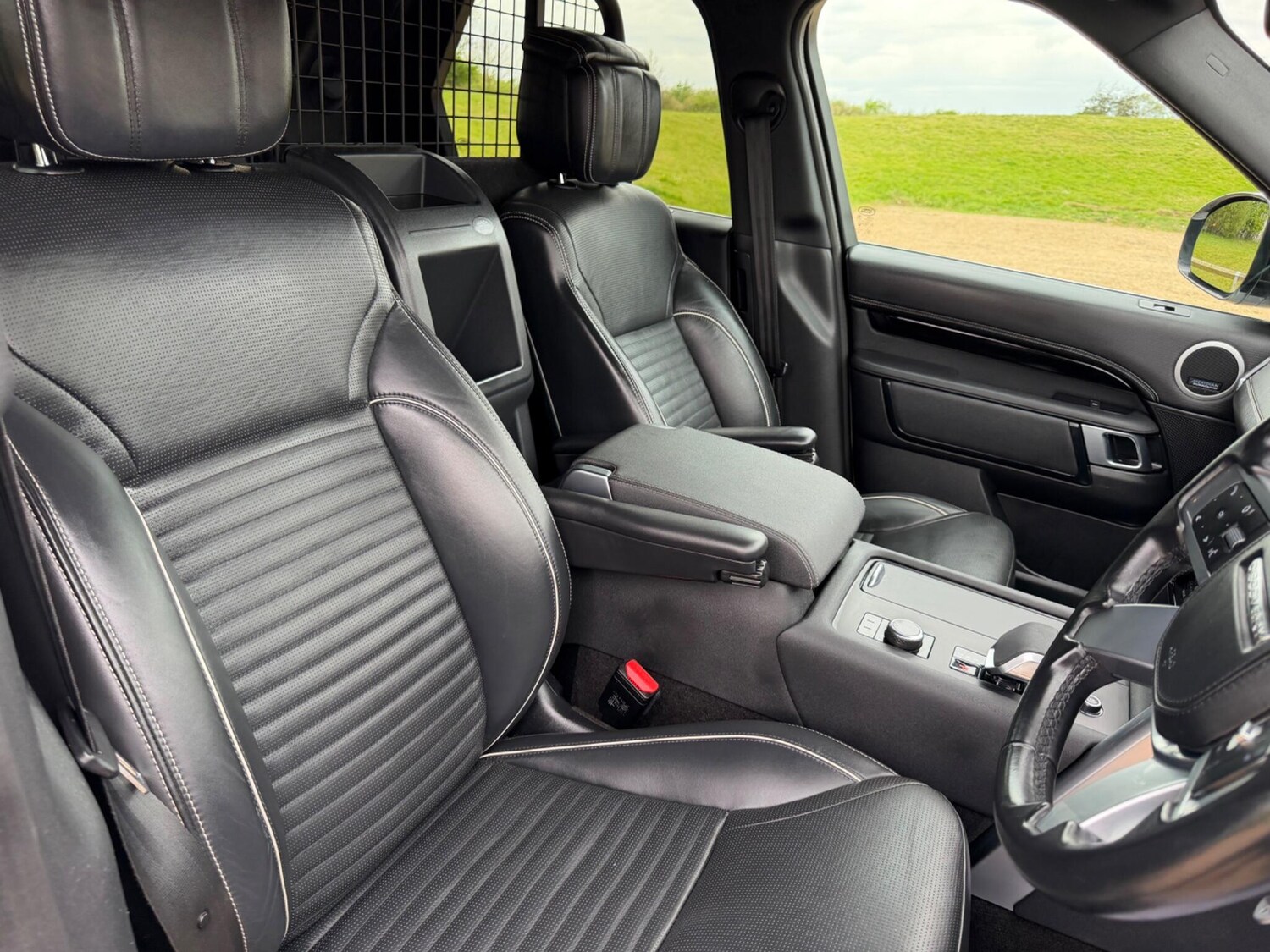 Used Land Rover Discovery 2023 for sale - 78185222: Photo 10