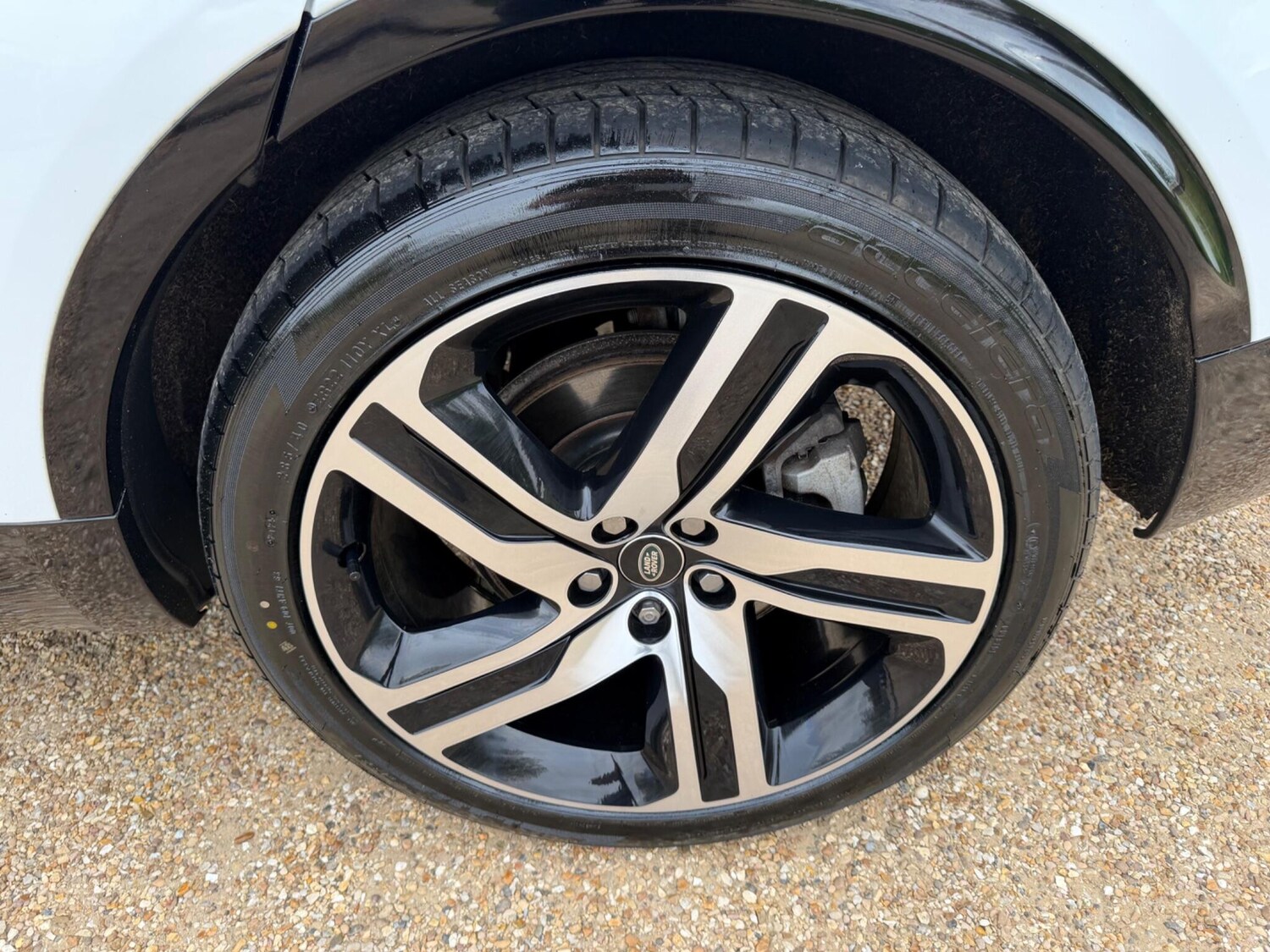 Used Land Rover Discovery 2023 for sale - 78185222: Photo 16