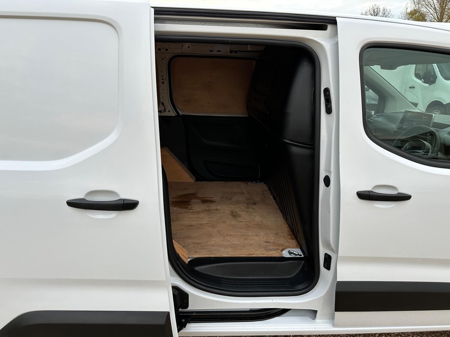 Used Peugeot Partner 2023 for sale - 76381085: Photo 20