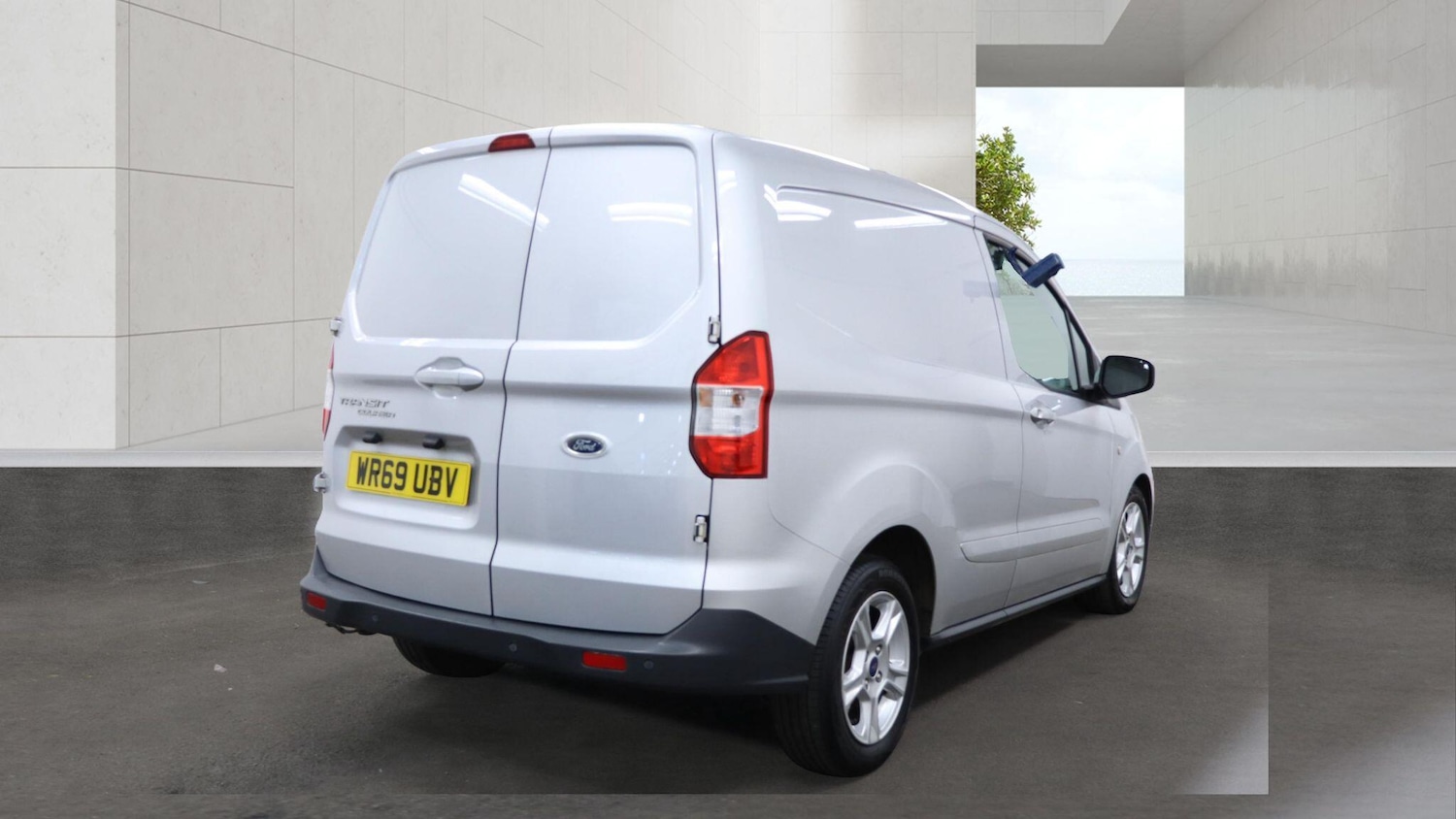Used Ford Transit Courier for sale - 78116476: Photo 2