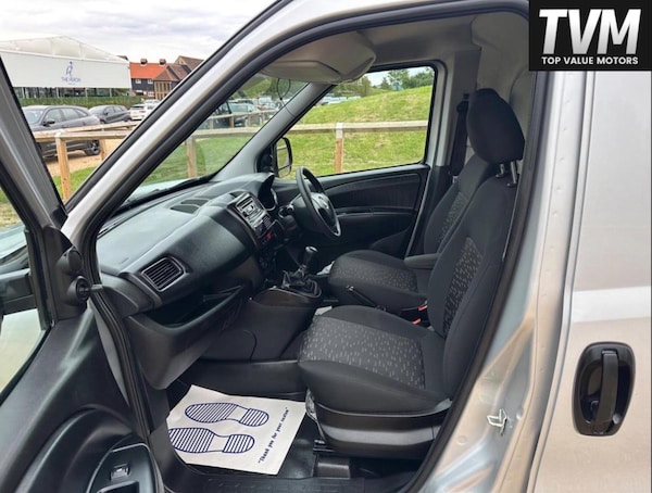 Used Vauxhall Combo 2018 for sale - 75071305: Photo 12