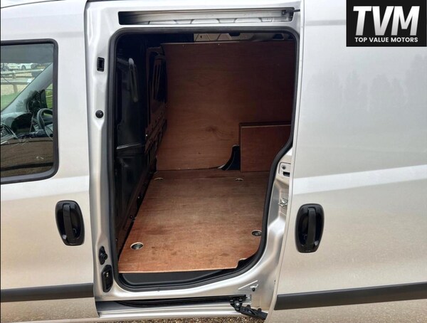 Used Vauxhall Combo 2018 for sale - 75071305: Photo 15